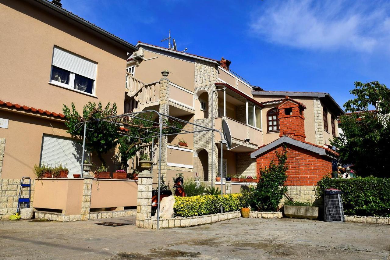 Zoro Apartments Palit Buitenkant foto