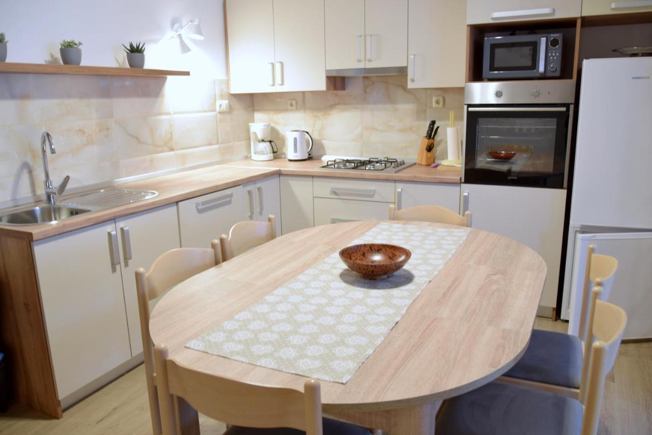 Zoro Apartments Palit Buitenkant foto